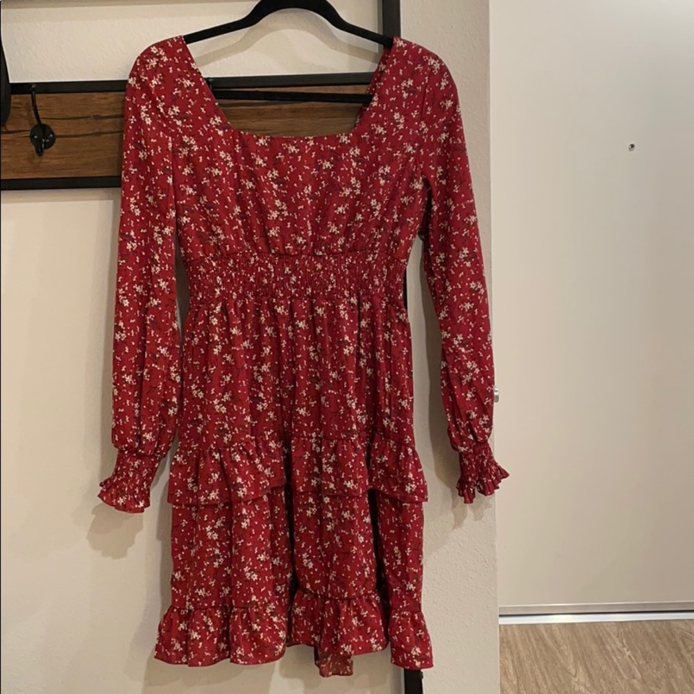 🚫SOLD🚫 Ditsy Floral Shirred Layered Ruffle Dress - Picture 5 of 8